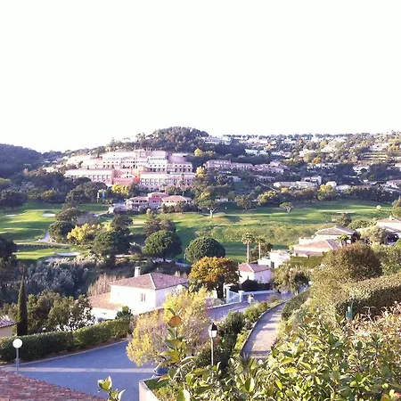 Mazet Sur Le Golf Casa de Férias *